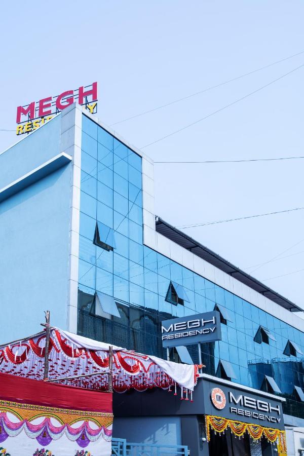 Готель Megh Residency Наві-Мумбаї Екстер'єр фото